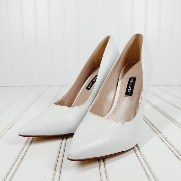Nine West White Heels - Picture 2 of 13